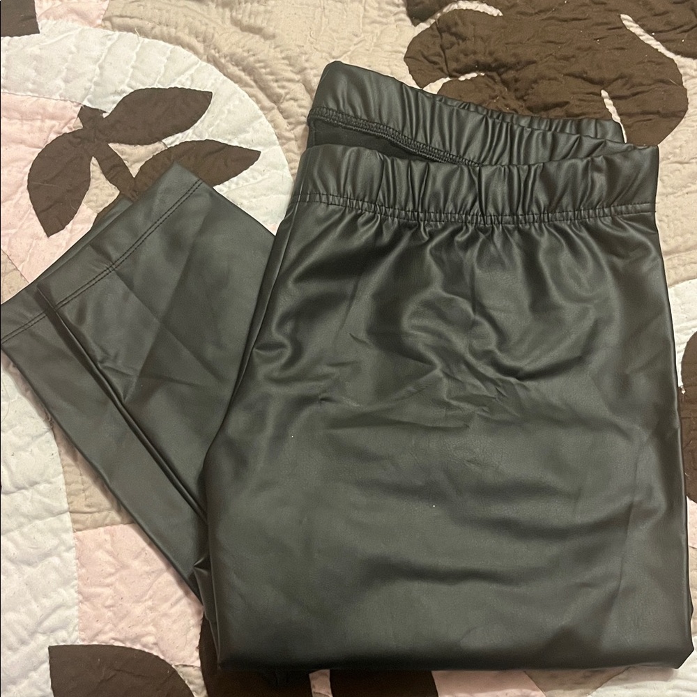 NWOT Old Navy Black Faux Leather Pants